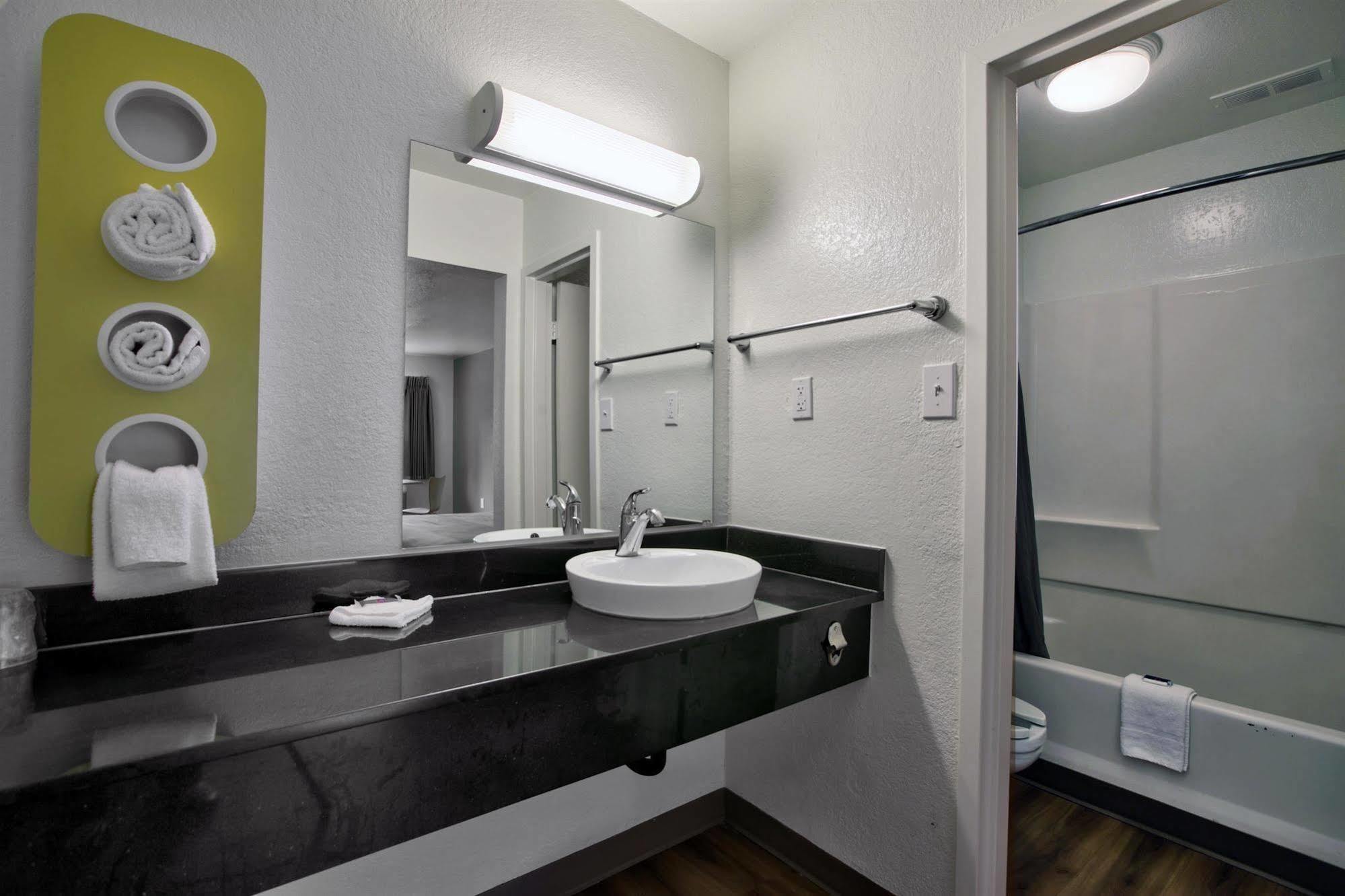 Motel 6-Tallahassee, Fl - Downtown Екстер'єр фото
