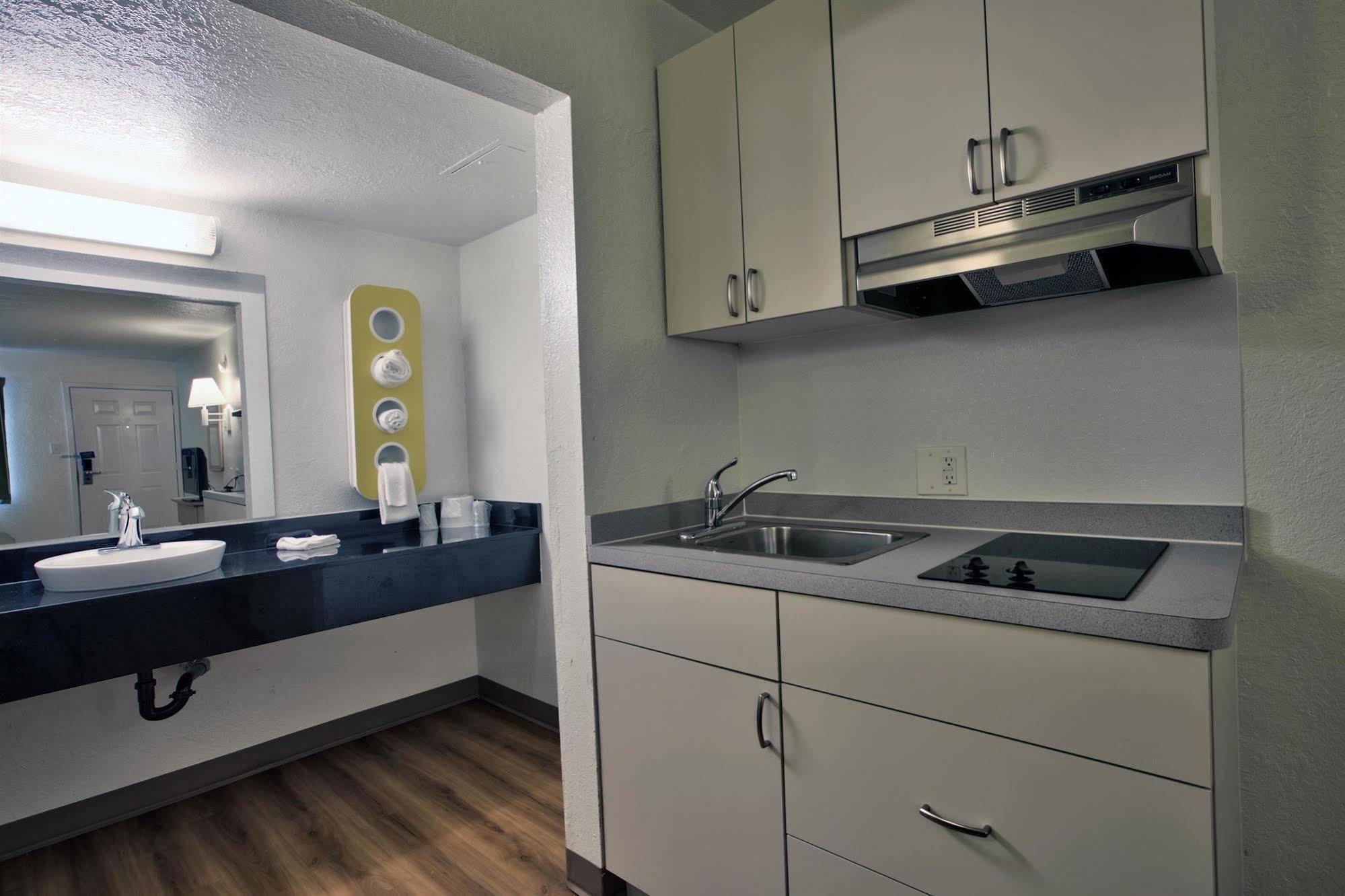 Motel 6-Tallahassee, Fl - Downtown Екстер'єр фото