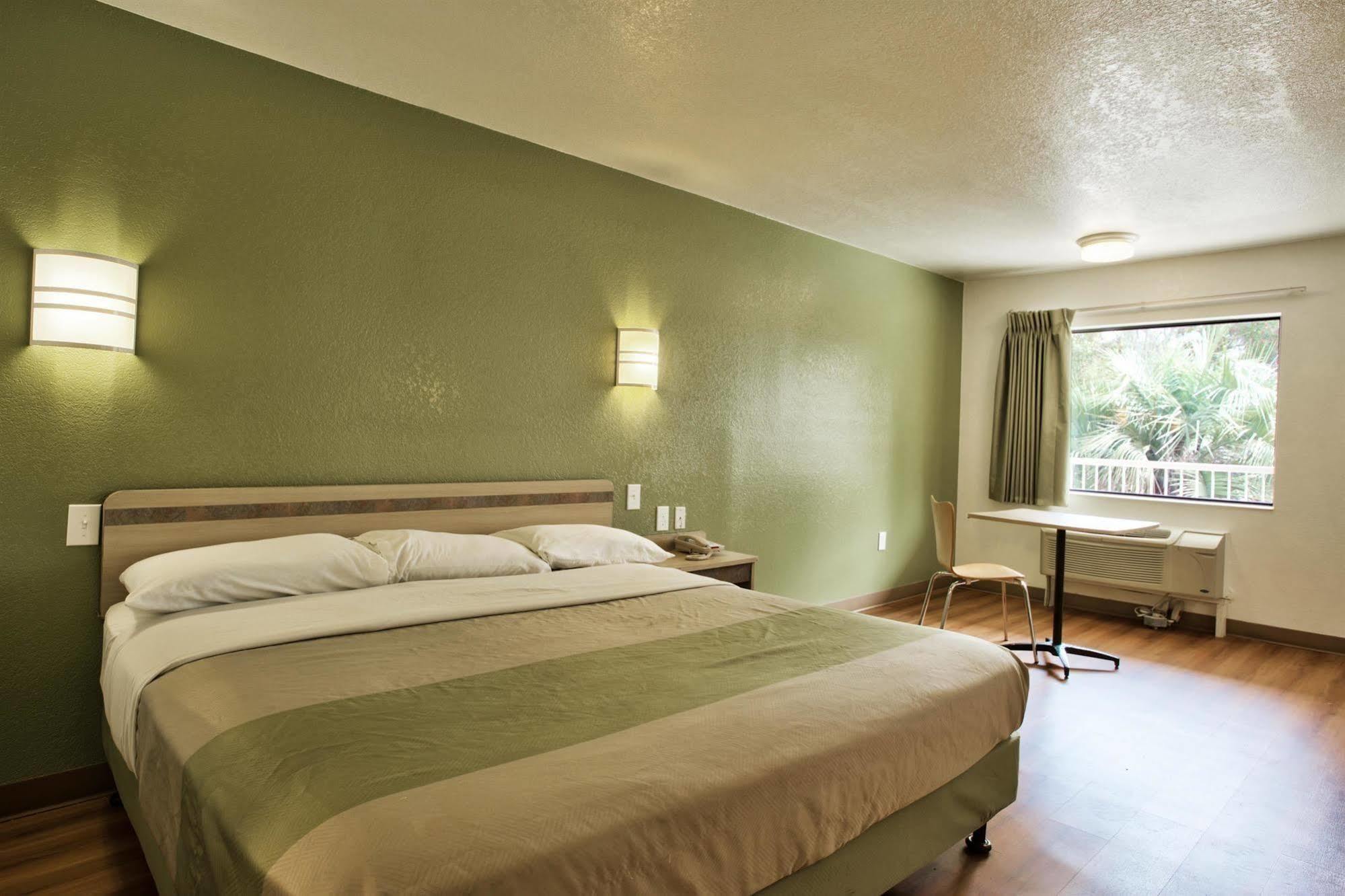 Motel 6-Tallahassee, Fl - Downtown Екстер'єр фото
