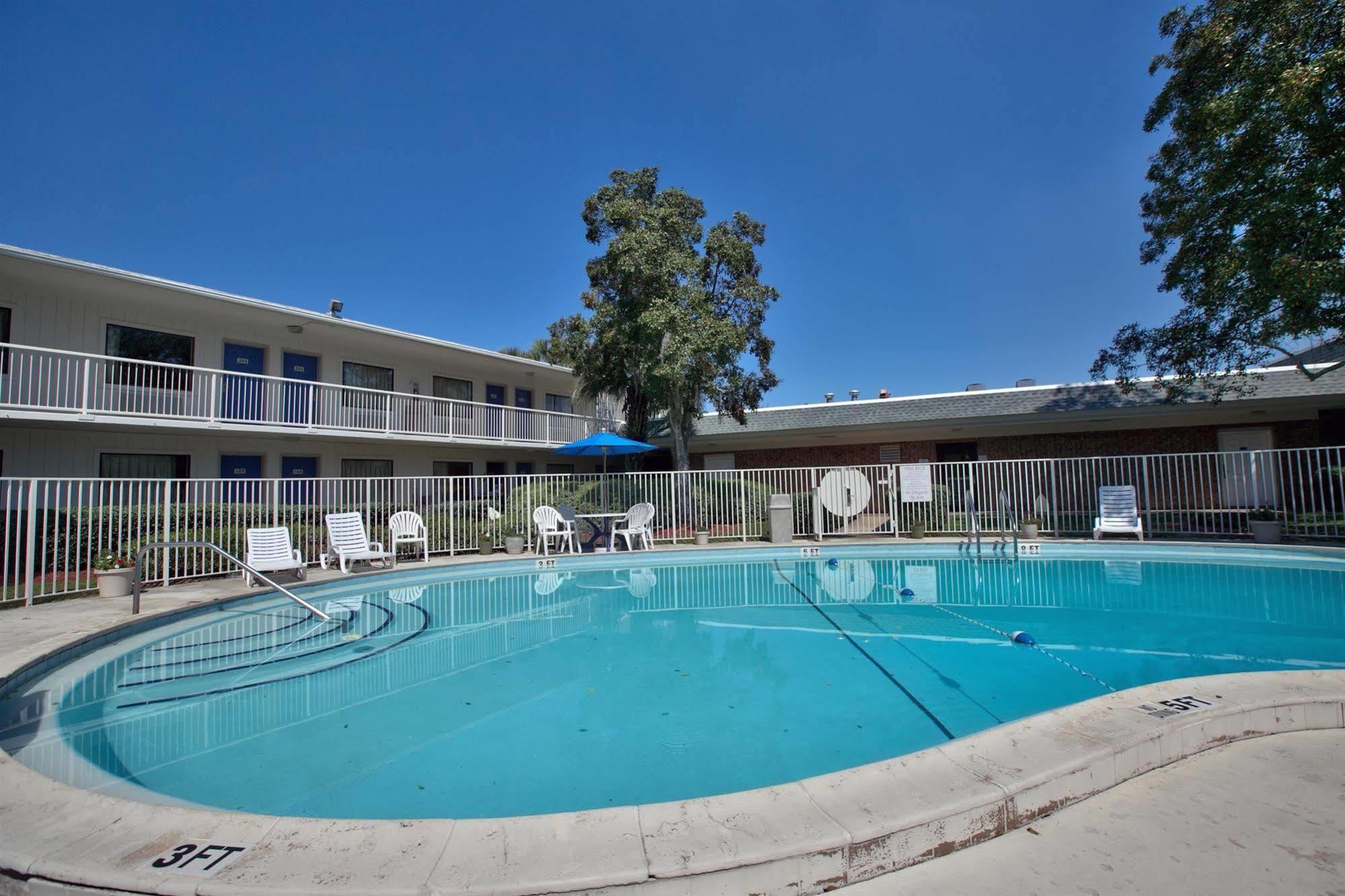 Motel 6-Tallahassee, Fl - Downtown Екстер'єр фото